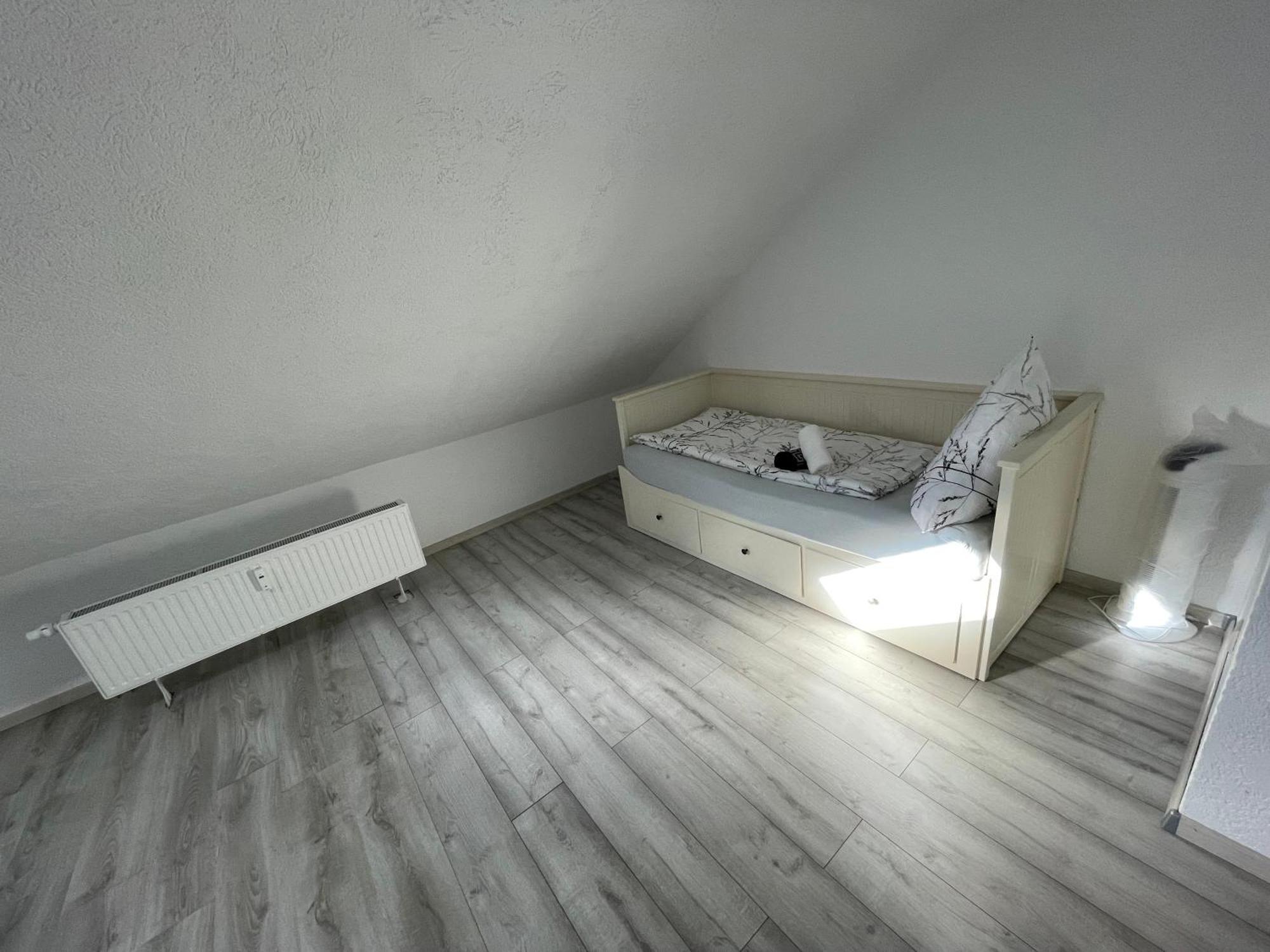Moderne Gemuetliche 2-zimmer Bad-cannstatt * Stuttgart